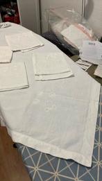 Tafelkleedje met 4 servetjes, Ophalen of Verzenden, Zo goed als nieuw