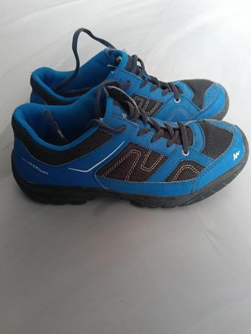 Wandelschoenen, maat 35 beschikbaar voor biedingen