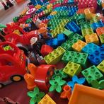 Heel veel duplo stenen, poppetjes, trein en auto's, Kinderen en Baby's, Speelgoed | Duplo en Lego, Ophalen, Gebruikt, Duplo