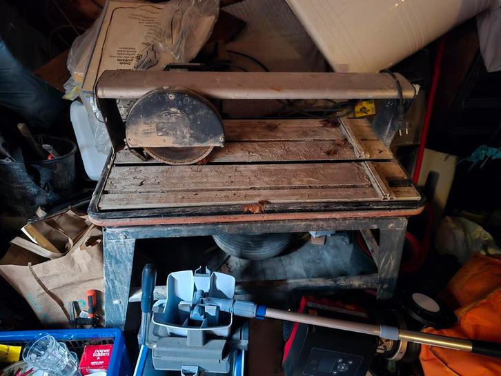 Tafelzaag / Tegelzaag, Doe-het-zelf en Verbouw, Gereedschap | Zaagmachines, Gebruikt, Cirkelzaag, 600 tot 1200 watt, 70 mm of meer