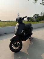 Vespa Sprint Sport 2022, Fietsen en Brommers, Scooters | Vespa, Ophalen, Maximaal 45 km/u, Vespa S, Zo goed als nieuw