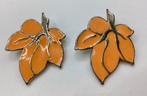 Vintage oorbellen clips emaille ijzer esdoornblad oorbellen, Sieraden, Tassen en Uiterlijk, Antieke sieraden, Verzenden, Overige materialen