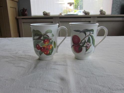 Zeldzame EngelseVintage  Portmeirion Pomona 2 bekers op voet, Huis en Inrichting, Keuken | Servies, Zo goed als nieuw, Overige typen