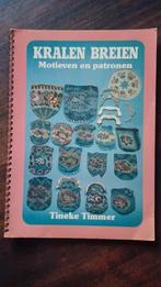 Kralen breien, motieven en patronen , kralenbeursjes, Ophalen of Verzenden, Zo goed als nieuw, Breien, Patroon of Boek