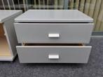 Te koop 2x zilver nachtkastjes, Huis en Inrichting, Slaapkamer | Nachtkastjes, Ophalen, Gebruikt, 55 tot 70 cm, 45 tot 65 cm