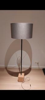 Stijlvolle Staande Lamp, Huis en Inrichting, Lampen | Vloerlampen, Ophalen, Metaal, Zo goed als nieuw, Modern