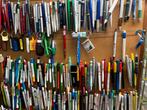 Pennen verzameling pen portugees portugal ca 200, Verzamelen, Pennenverzamelingen, Overige merken, Balpen, Gebruikt, Ophalen of Verzenden