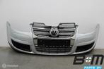 Voorbumper met grille VW Jetta 2006 LA7W 1K0807217E, Auto-onderdelen, Carrosserie en Plaatwerk, Gebruikt