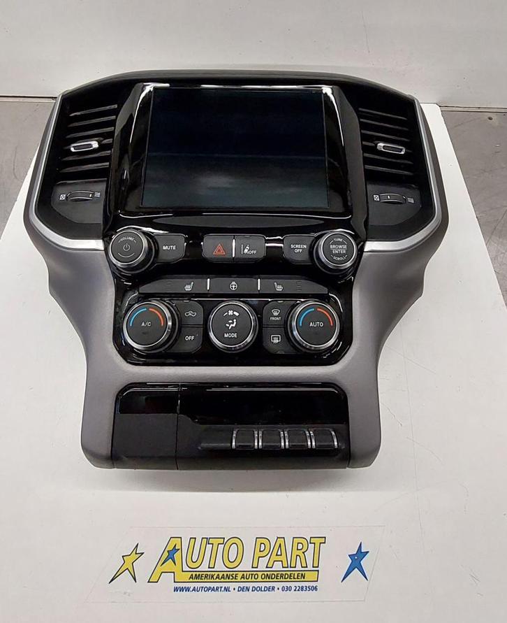 Dodge Ram pickup media display 8.4, Auto-onderdelen, Dashboard en Schakelaars, Amerikaanse onderdelen, Dodge, Gebruikt, Ophalen of Verzenden