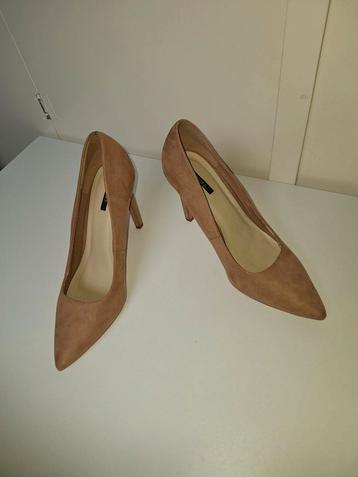 Bruine pumps Forever21 Maat 40 , hak 10 cm beschikbaar voor biedingen