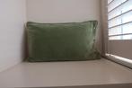 Sierkussen velvet groen 30 x 50 cm met knopen, Ophalen of Verzenden, Zo goed als nieuw, Groen, Rechthoekig