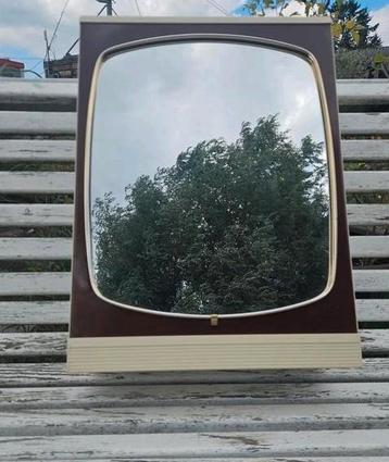 Vintage badkamer kastje beschikbaar voor biedingen