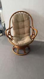 Rotan draaistoel, Huis en Inrichting, Fauteuils, Ophalen, ., Minder dan 75 cm, Zo goed als nieuw