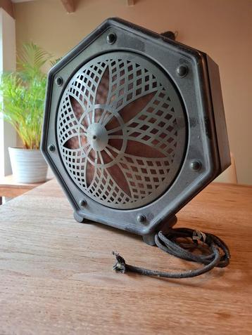 Vintage Speaker - Uniek Design beschikbaar voor biedingen