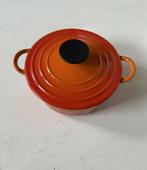 Le Creuset kookpot met deksel dia 18cm - retro oranje, Kookpan of Snelkookpan, Gebruikt, Gietijzer, Ophalen of Verzenden