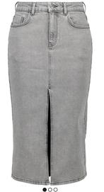 Nieuwe lange grijze spijkerrok maat 50, Kleding | Dames, Rokken, Nieuw, Grijs, Ophalen of Verzenden, Onder de knie