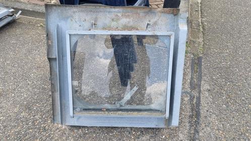 Dakraam klapraam kapbergraam daklicht raam ( 477 ), Doe-het-zelf en Verbouw, Glas en Ramen, Gebruikt, Dakraam, Minder dan 80 cm