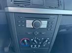 Opel Meriva 1.6-16V Essentia, '05, airco, trekhaak, cruise c, Voorwielaandrijving, Metallic lak, Gebruikt, Zwart