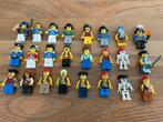 Lego piraten & soldaten minifigs + schip, Kinderen en Baby's, Speelgoed | Duplo en Lego, Ophalen of Verzenden, Gebruikt, Losse stenen