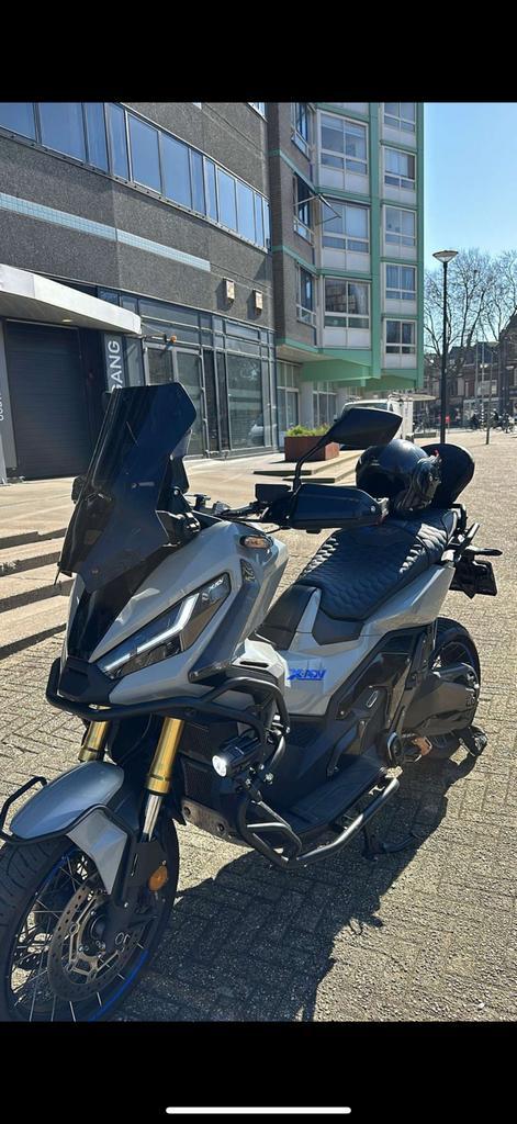 Honda X-ADV, Motoren, Motoren | Honda, Particulier, Scooter, 12 t/m 35 kW, Minimaal motorrijbewijs A2, Ophalen