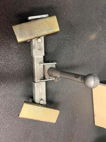 Dissel adapter Alko beschikbaar voor biedingen
