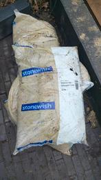 Gratis ophalen: 4 zakken ophoogzand (25kg per zak), Tuin en Terras, Zand, Ophalen