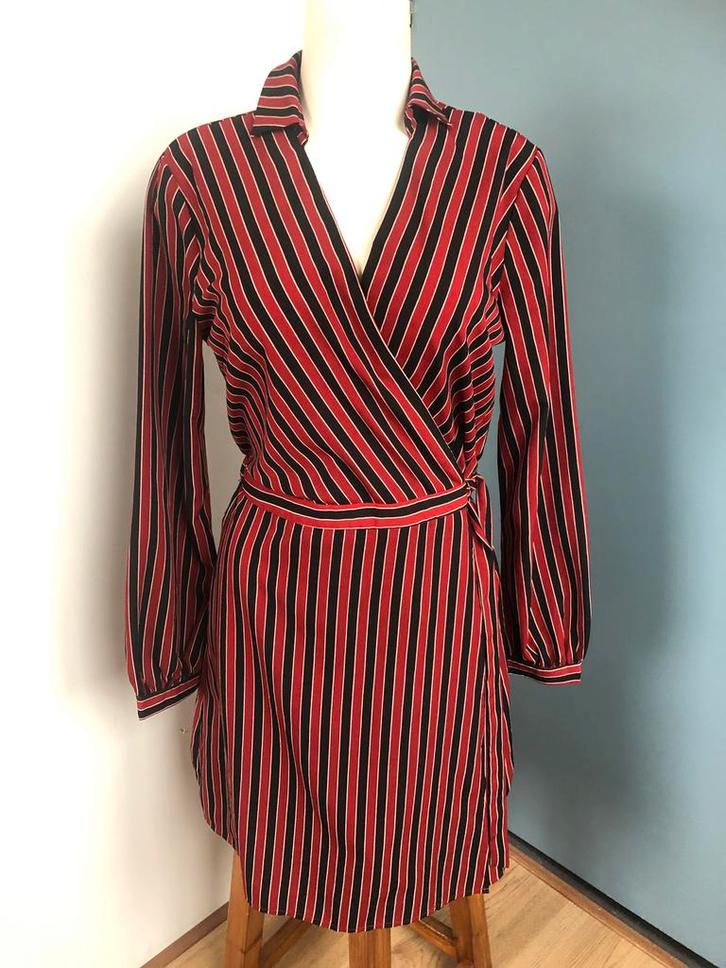 White no man’s label zwart rood gestreept jurkje, Kleding | Dames, Jurken, Zo goed als nieuw, Maat 38/40 (M), Rood, Knielengte
