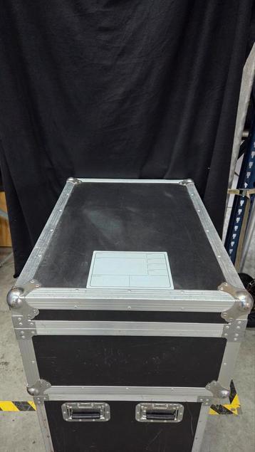 Prodjuser Flightcase Slant 14-2 beschikbaar voor biedingen