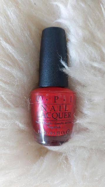 OPI nagellak Gimme a Lido Kiss rood

 beschikbaar voor biedingen