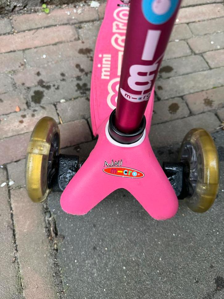 Mini micro deluxe led step 2-6 jaar, Fietsen en Brommers, Steps, Zo goed als nieuw, Gewone step, Ophalen