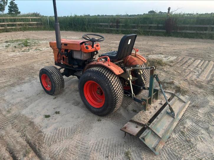 Kubota b7001, Zakelijke goederen, Agrarisch | Tractoren, tot 2500, Overige merken, tot 80 Pk, Gebruikt, Ophalen