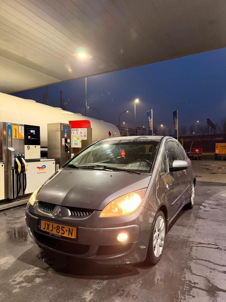 Mitsubishi colt CZT 1.5 turbo grijs UNIEK!!!, Auto's, Mitsubishi, Particulier, Colt, ABS, Airbags, Airconditioning, Centrale vergrendeling