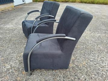 2 prachtige fauteuils beschikbaar voor biedingen