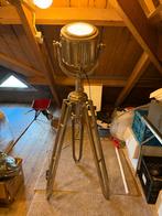 Industriële vloerlamp op statief, Huis en Inrichting, Lampen | Vloerlampen, Ophalen, Overige materialen, Zo goed als nieuw, 150 tot 200 cm