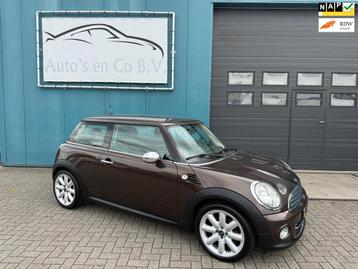 Mini Mini 1.6 Cooper Clima Cruise Navigatie 17"Lm velgen Fac beschikbaar voor biedingen