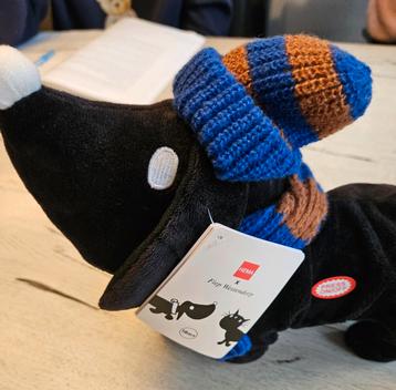 Hema Takkie - Wandelende Blaffende Hond beschikbaar voor biedingen