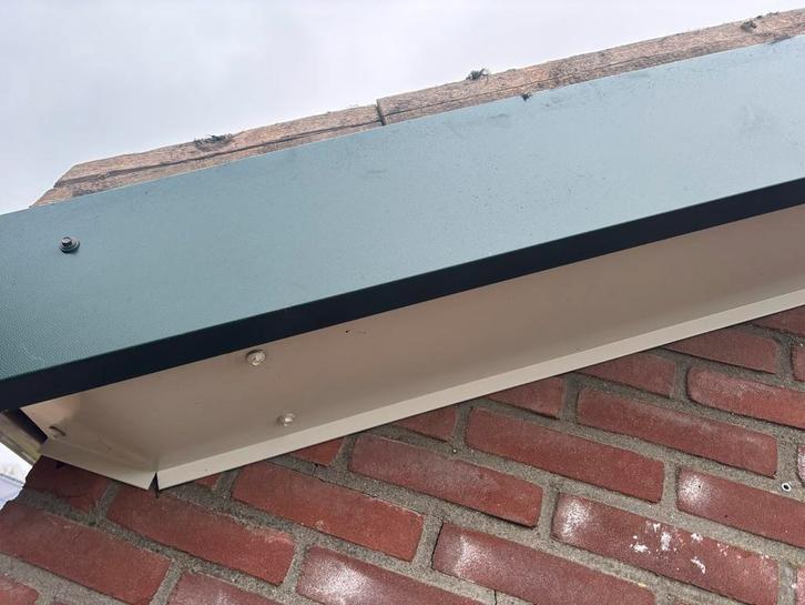 Nette beplating / overzettingen voor windveren, Doe-het-zelf en Verbouw, Platen en Panelen, Gebruikt, Overige materialen, Minder dan 20 mm