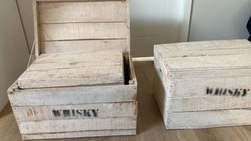 3 Whiskey Kisten White Wash beschikbaar voor biedingen