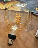 Philips hue g125 warmwit tot koelwit, Huis en Inrichting, Lampen | Losse lampen, Ophalen of Verzenden, Zo goed als nieuw, E27 (groot)