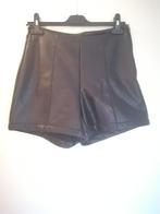 Urban Classics Faux Leather Shorts Stretch maat M, Maat 38/40 (M), Kort, Ophalen of Verzenden, Zo goed als nieuw