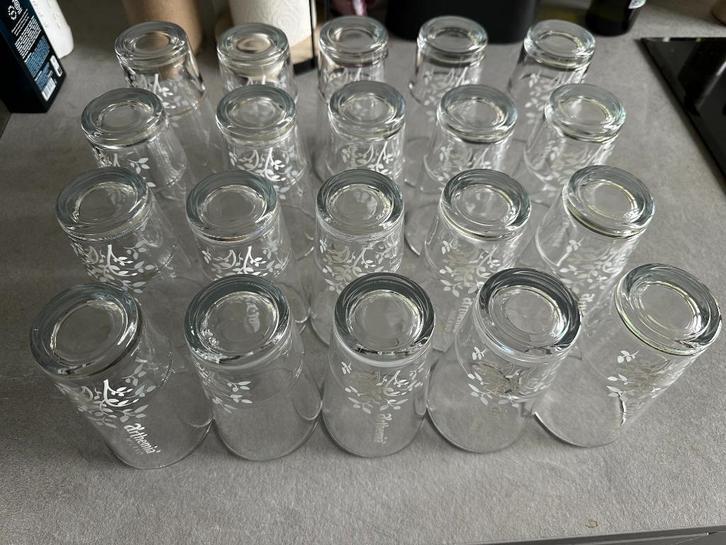 20 leuke glazen Artemia Milano (stevig), Verzamelen, Glas en Borrelglaasjes, Gebruikt, Overige typen, Ophalen of Verzenden