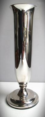 Vaas~Zilver kleur Keltum Vaasje~Verzilverde vaas 18 cm, Minder dan 50 cm, Overige materialen, Gebruikt, Ophalen of Verzenden