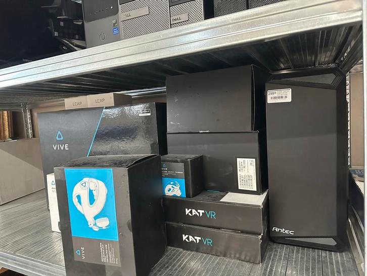 Partijtje gebruikte laptops desktops virtual reality, Computers en Software, Windows Laptops, Gebruikt, 15 inch, SSD, 2 tot 3 Ghz