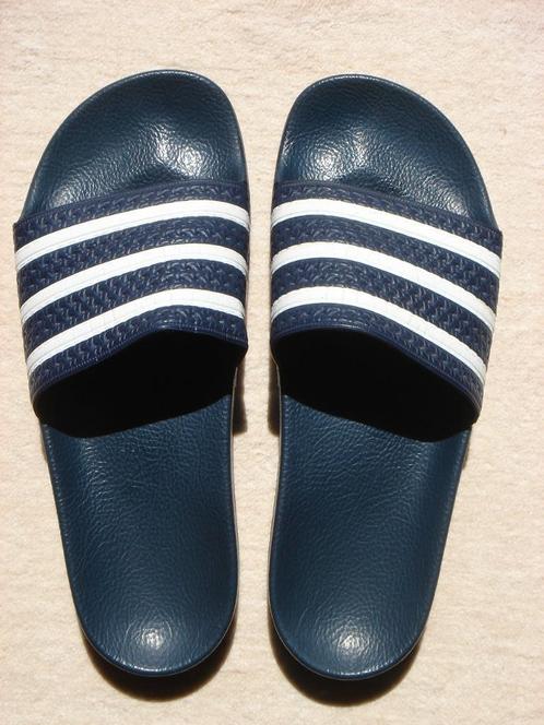 Originele Adidas Adilette badslippers maat 44,5 (10), Kleding | Heren, Schoenen, Gedragen, Slippers, Blauw, Ophalen
