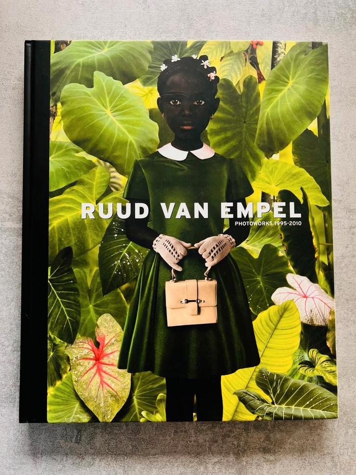 Ruud van Empel  Photoworks 1995-2010 - Gesigneerd, Boeken, Kunst en Cultuur | Fotografie en Design, Nieuw, Fotografen, Ophalen of Verzenden