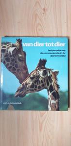 Van dier tot dier, het wonder van communicatie dierenwereld, Boeken, Ophalen of Verzenden, Zo goed als nieuw