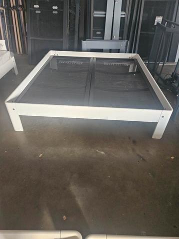 Zgan Auping auronde 180x210  type 1000/1500/2000 beschikbaar voor biedingen