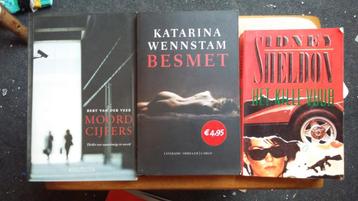 3 boeken (23) beschikbaar voor biedingen
