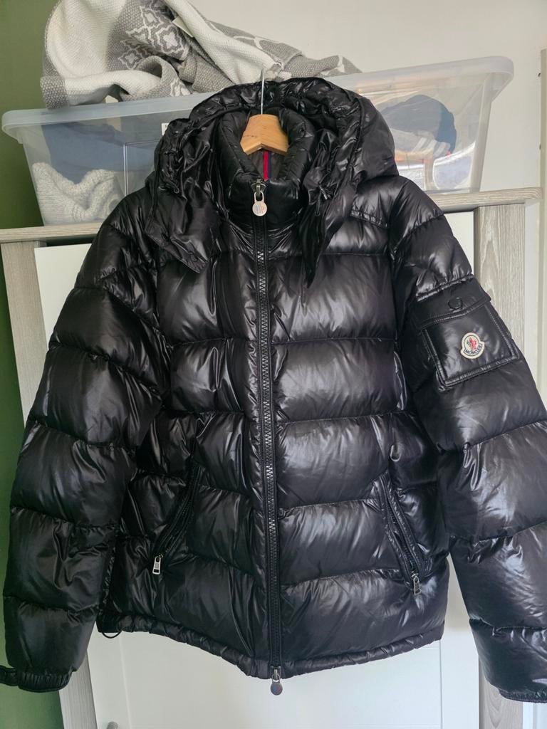 Moncler maya, Ophalen of Verzenden, Zo goed als nieuw, Zwart