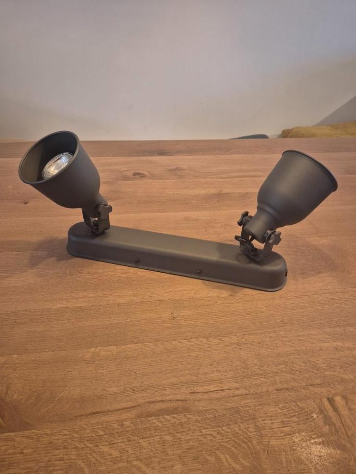 IKEA Hektar Plafondspot met 2 Spots, Huis en Inrichting, Lampen | Spots, Zo goed als nieuw, Plafondspot of Wandspot, Metaal of Aluminium